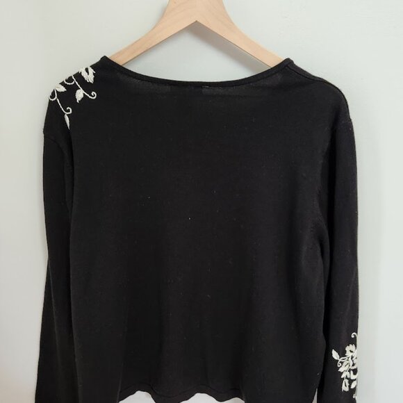 Lane Bryant Embroidered Black Sweater, Size 22/24 - Picture 8 of 10